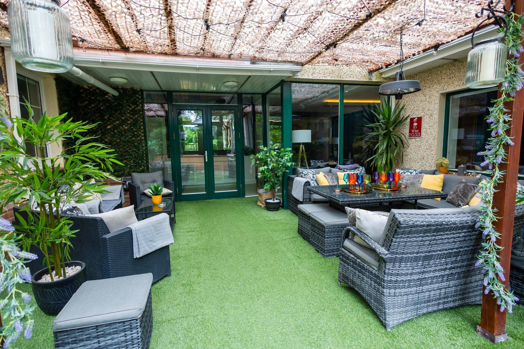 Outdoor covered pavilion